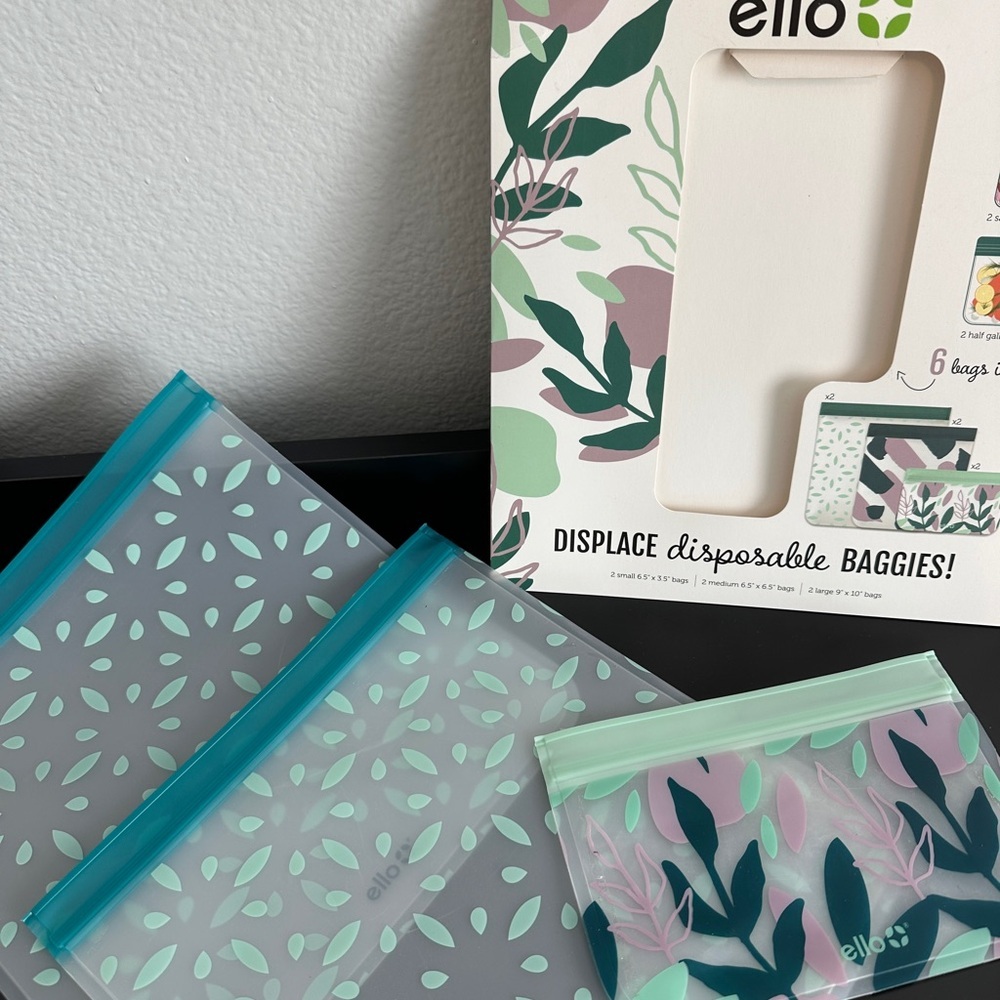 Ella reusable zipper bags. New.